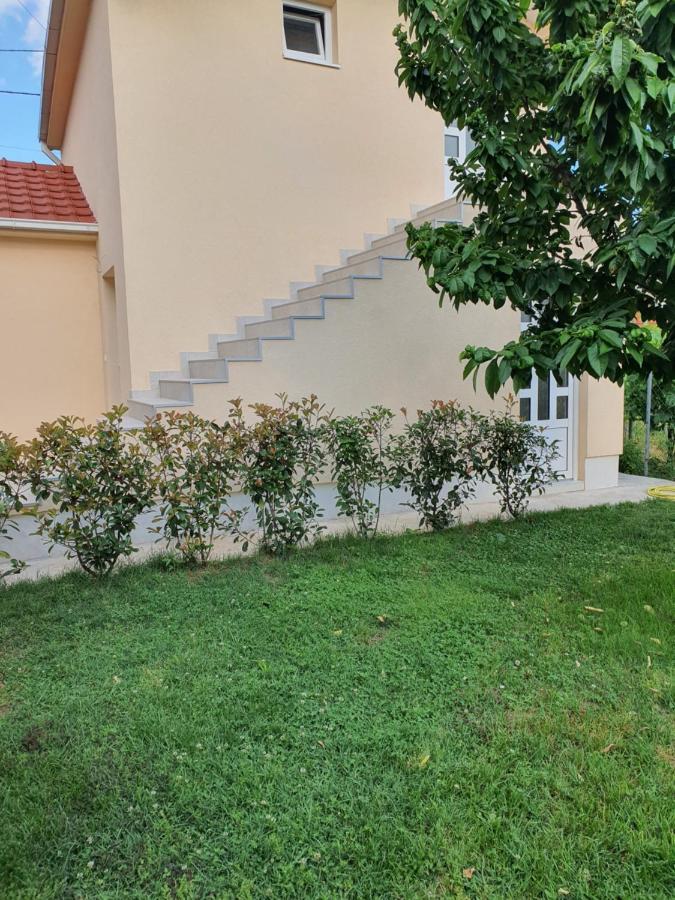Apartman Tolosi 2 Podgorica Luaran gambar