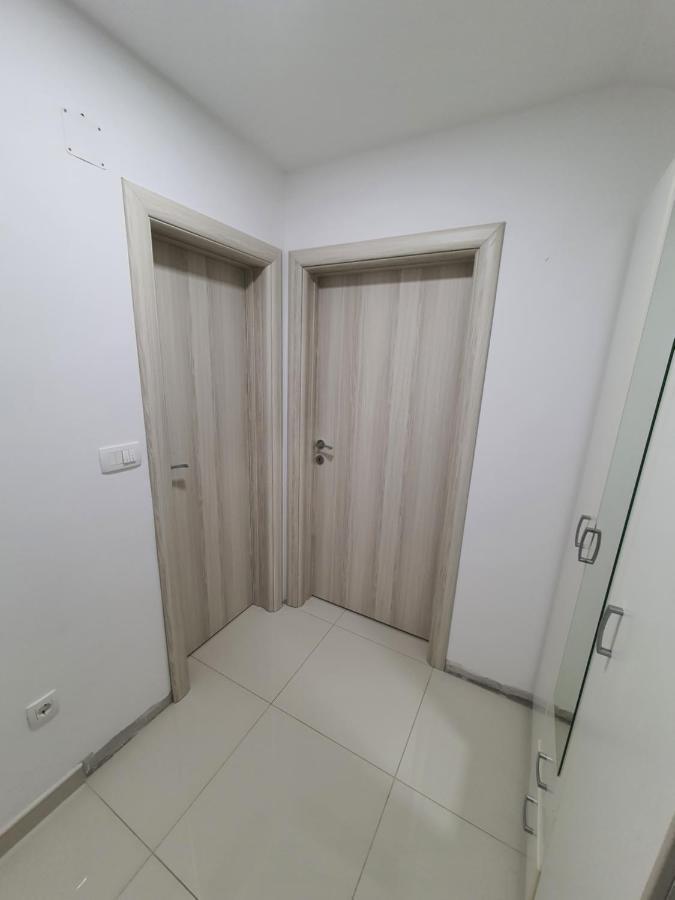 Apartman Tolosi 2 Podgorica Luaran gambar